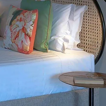 Casa Do Pateo - Charming House Azores Bed & Breakfast 2*